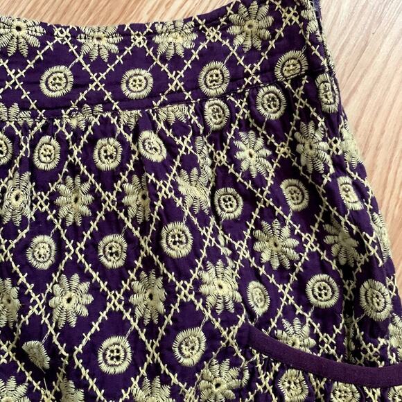 Nick & Mo Anthroplogie Embroidered Mini Skirt Size S Purple Gold Pleanty Pocket - Picture 4 of 7